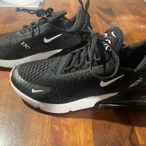Nike Air 270